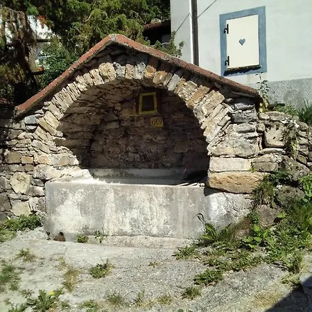 בית הארחה The Castle Of Caprile